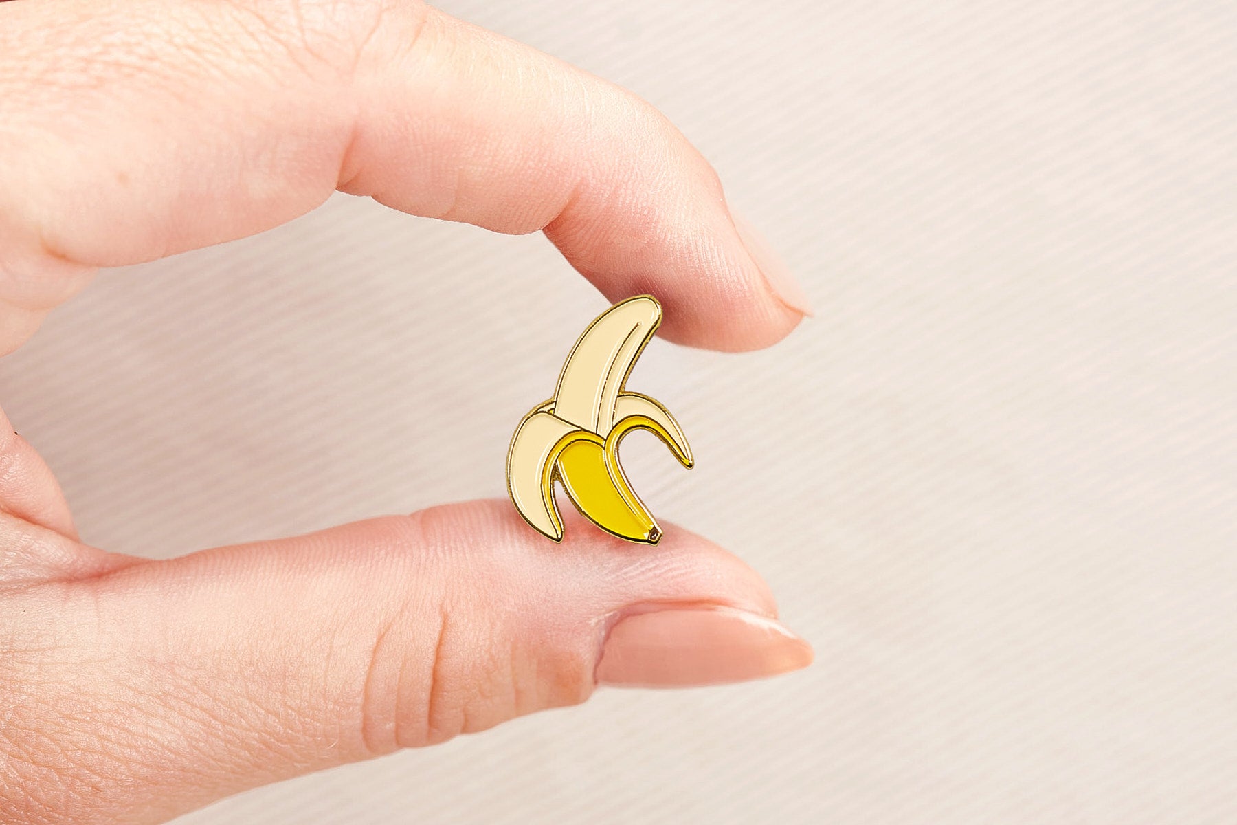 banana for scale pin