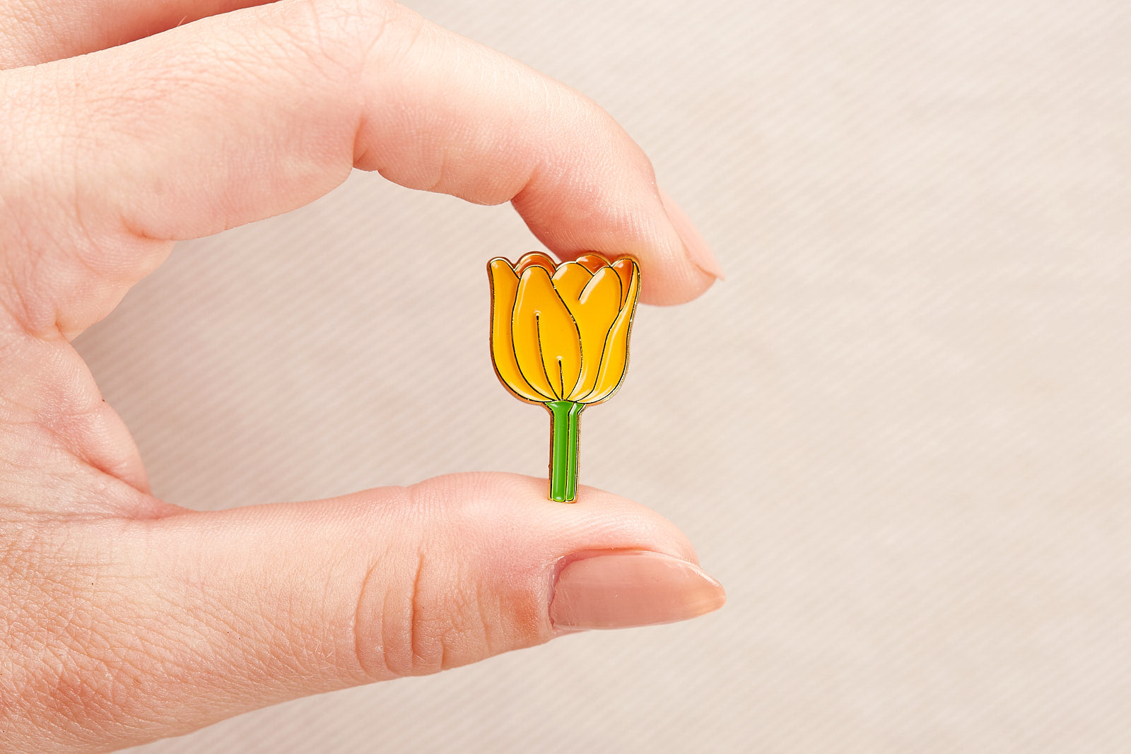 dutch pride pin