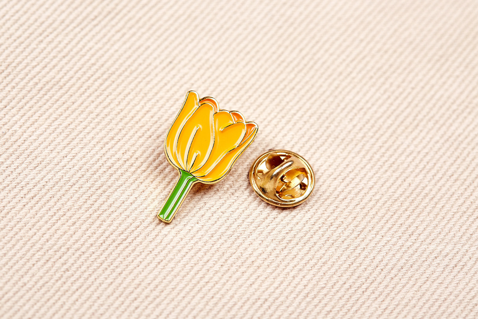 dutch pride pin