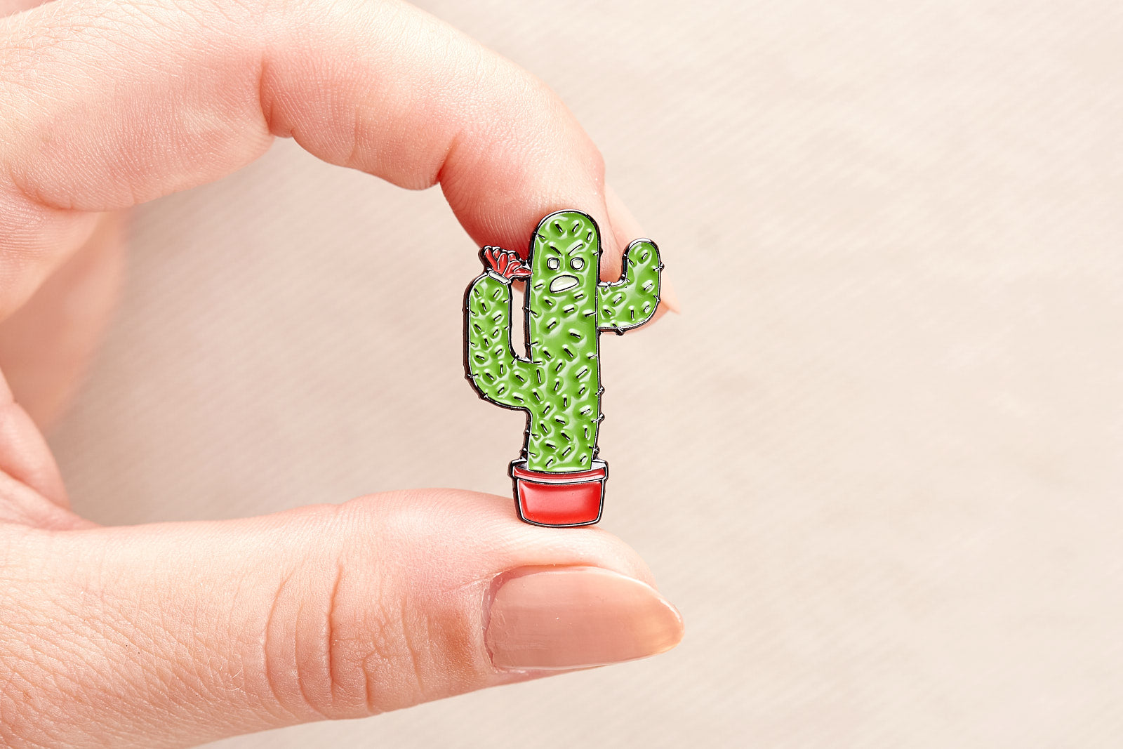spikey boy pin