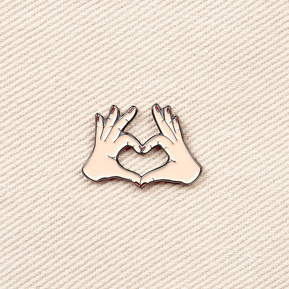 amore - The Daily Pins