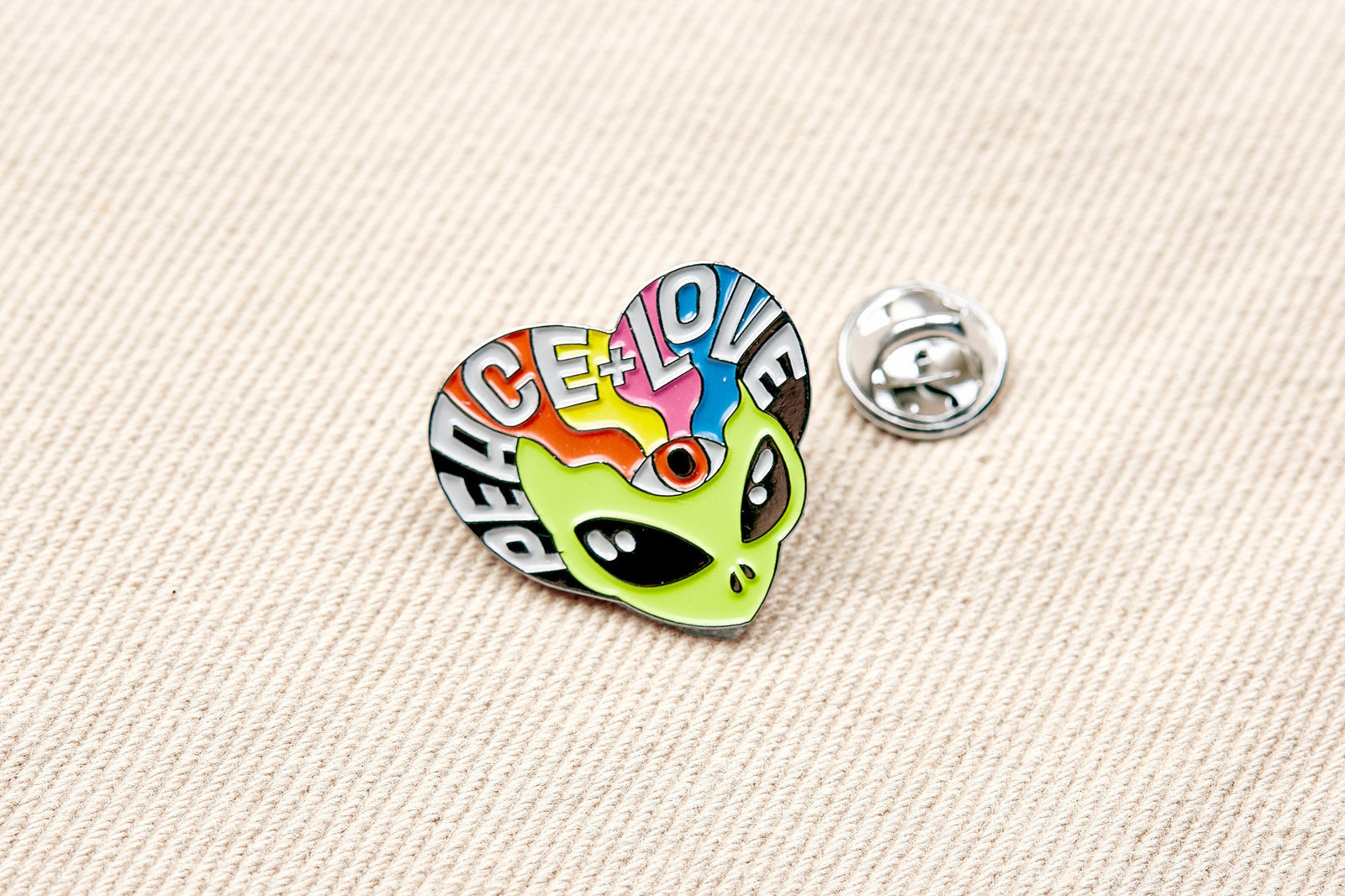 peace and love pin